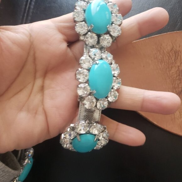 Mi hael Kors Elegant Turquoise and Silver Womens Sandals - Picture 8 of 10